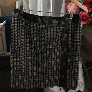 Talbots- Tweed skirt size 8